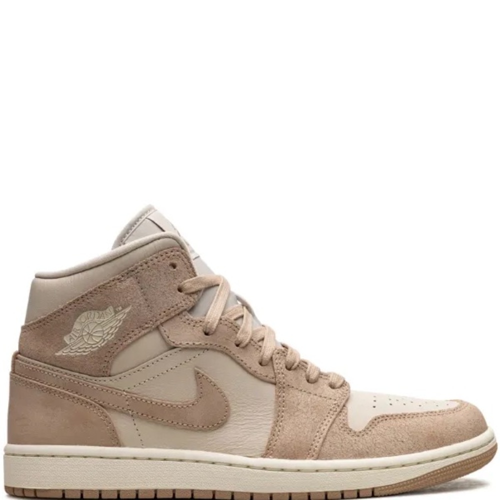 Air Jordan 1 Mid SE "Legend Light Brown"